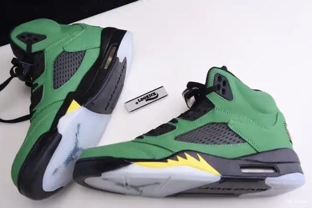 1st Kicks 5 Air Ducks CK6631-307 Oregon Jordan SE 0615